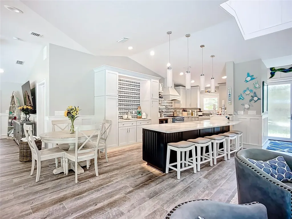 403 75th Street Holmes Beach FL 34217
