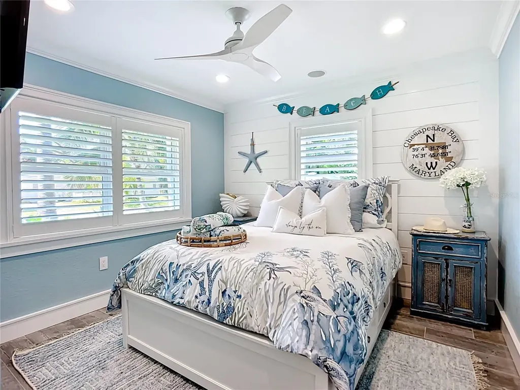 403 75th Street Holmes Beach FL 34217