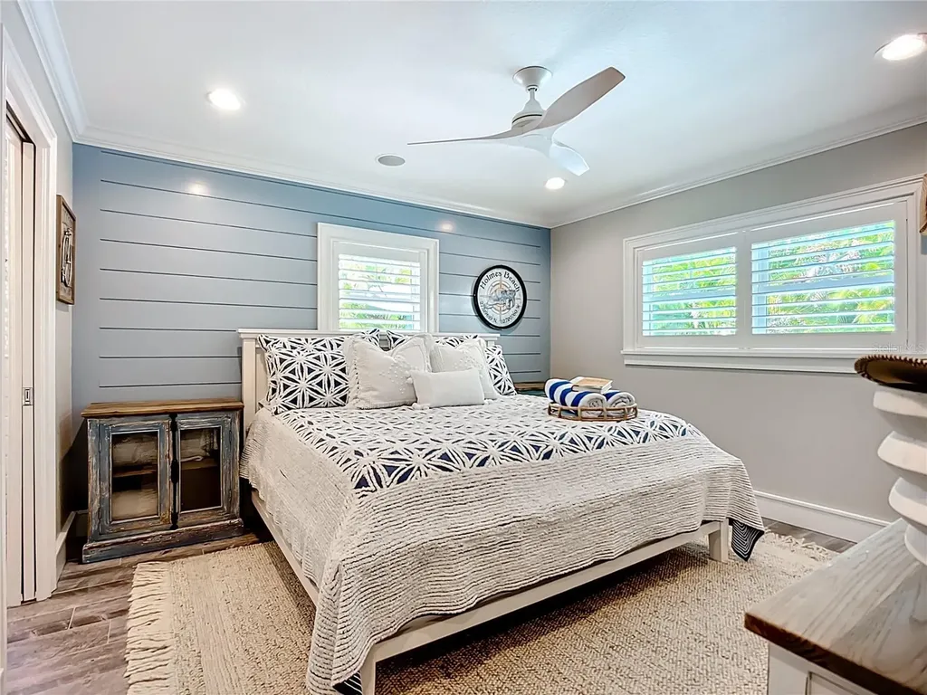 403 75th Street Holmes Beach FL 34217