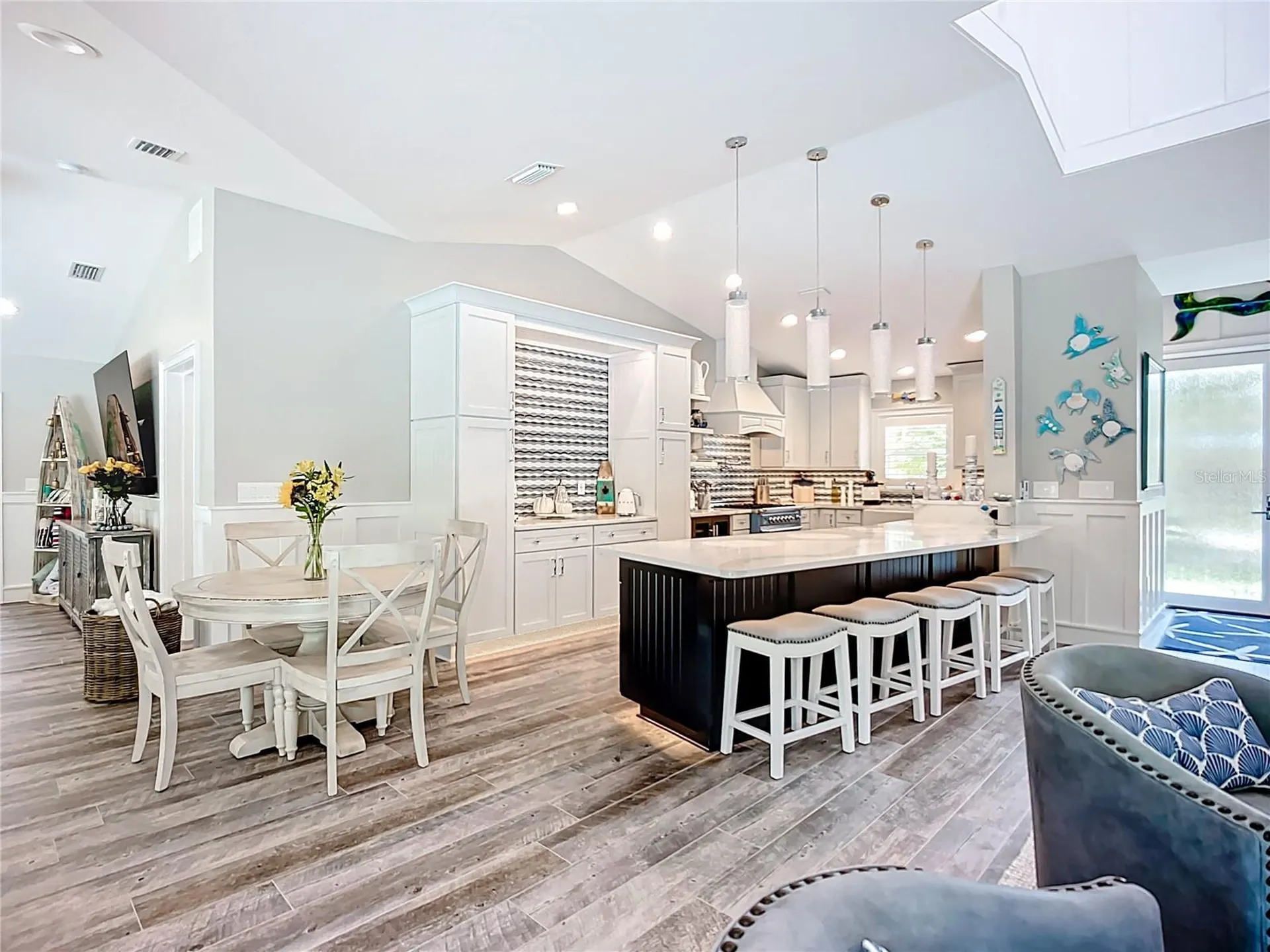 403 75th Street Holmes Beach FL 34217