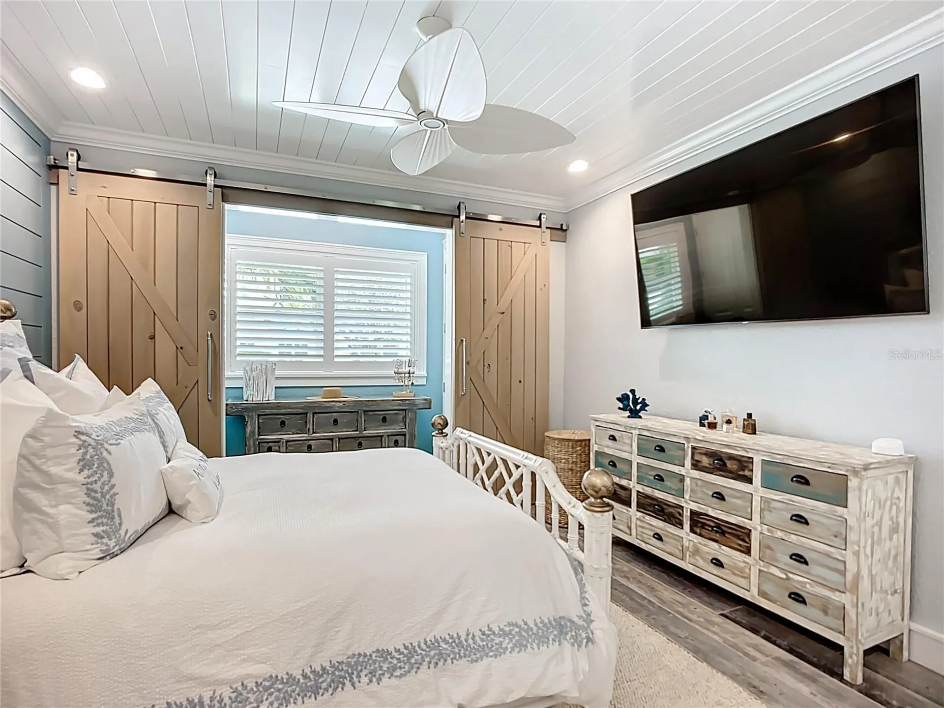 403 75th Street Holmes Beach FL 34217