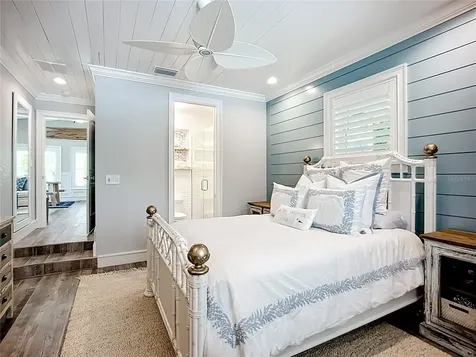 403 75th Street Holmes Beach FL 34217