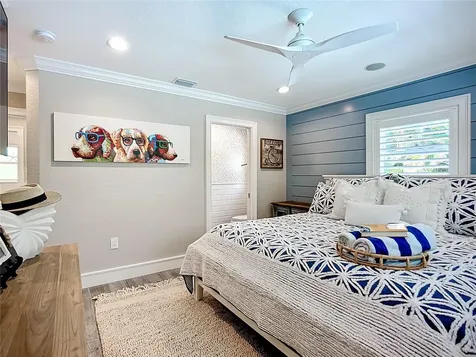403 75th Street Holmes Beach FL 34217