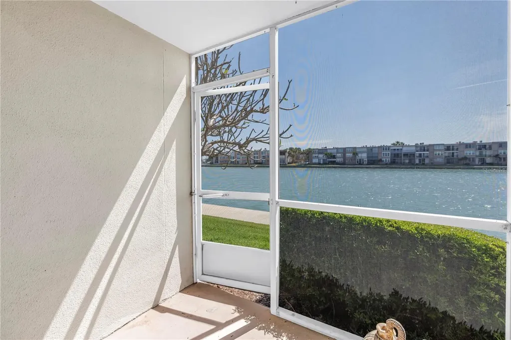 7625 Sun Island Drive S South Pasadena FL 33707