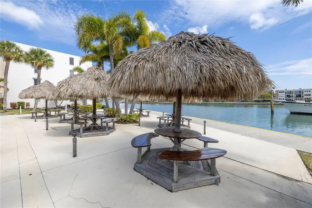 7625 Sun Island Drive S South Pasadena FL 33707