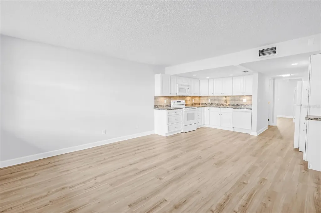 7625 Sun Island Drive S South Pasadena FL 33707