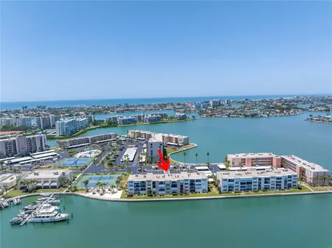 7625 Sun Island Drive S South Pasadena FL 33707