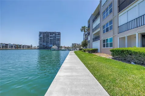 7625 Sun Island Drive S South Pasadena FL 33707