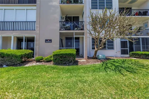 7625 Sun Island Drive S South Pasadena FL 33707