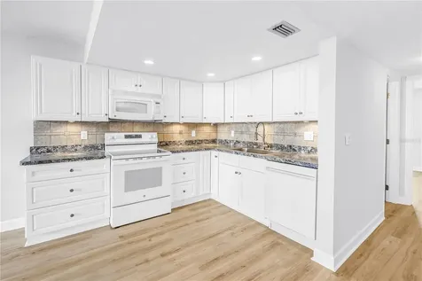 7625 Sun Island Drive S South Pasadena FL 33707