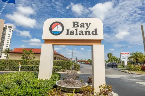7625 Sun Island Drive S South Pasadena FL 33707