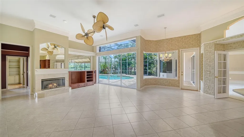 6633 The Masters Avenue Lakewood Ranch FL 34202