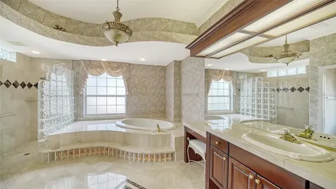 6633 The Masters Avenue Lakewood Ranch FL 34202