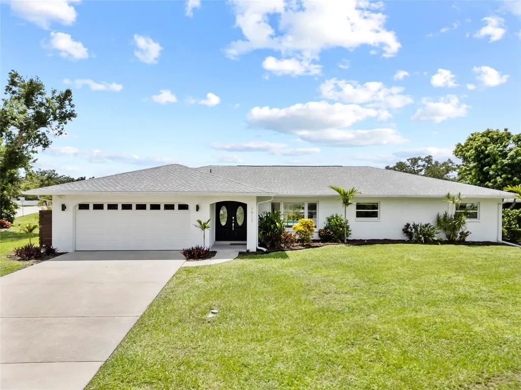 7912 Estates Drive Sarasota FL 34243