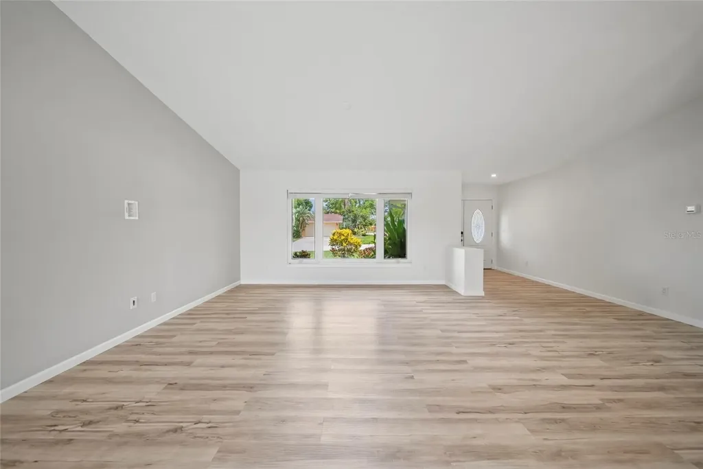 7912 Estates Drive Sarasota FL 34243