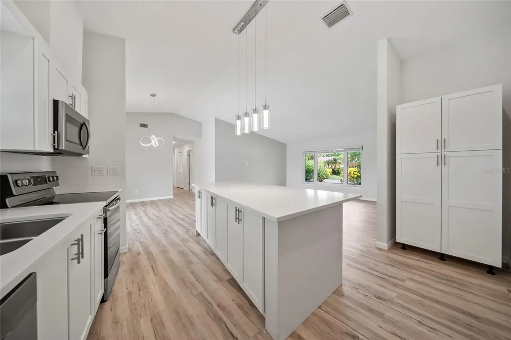 7912 Estates Drive Sarasota FL 34243