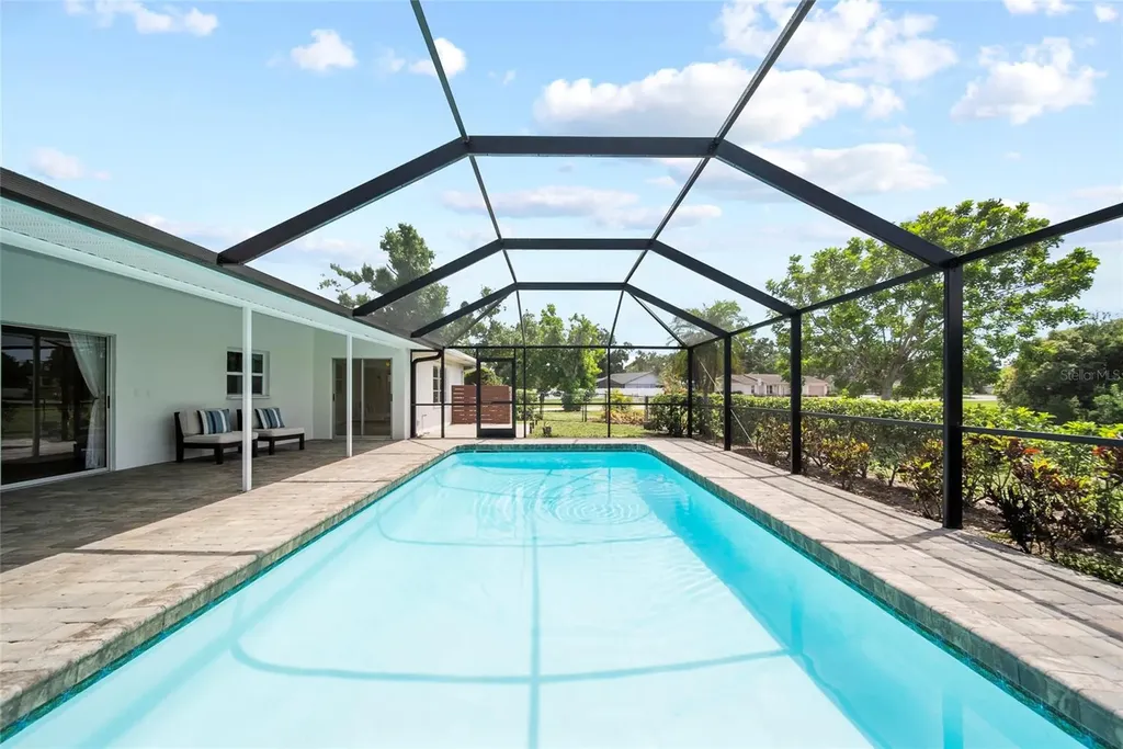 7912 Estates Drive Sarasota FL 34243