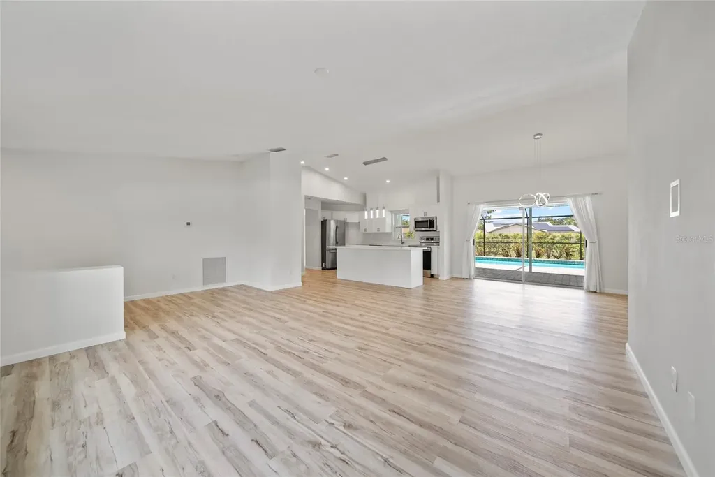 7912 Estates Drive Sarasota FL 34243
