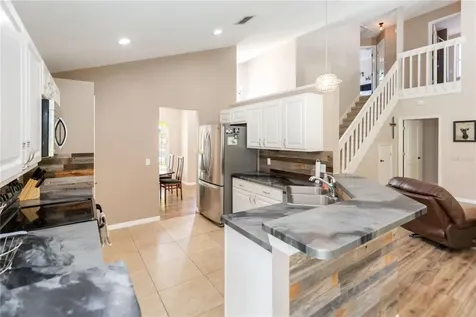 905 N Lake Claire Circle Oviedo FL 32765