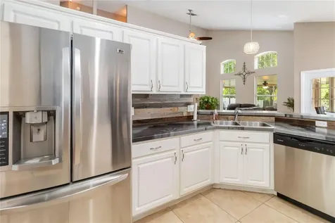 905 N Lake Claire Circle Oviedo FL 32765