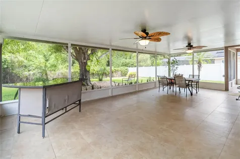 905 N Lake Claire Circle Oviedo FL 32765