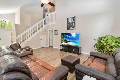 905 N Lake Claire Circle Oviedo FL 32765