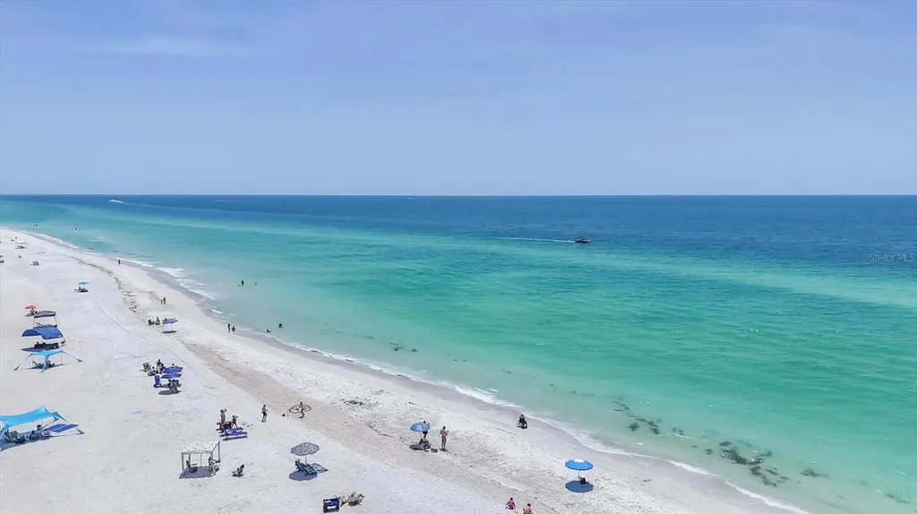 2918 Avenue E Holmes Beach FL 34217