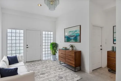 2918 Avenue E Holmes Beach FL 34217