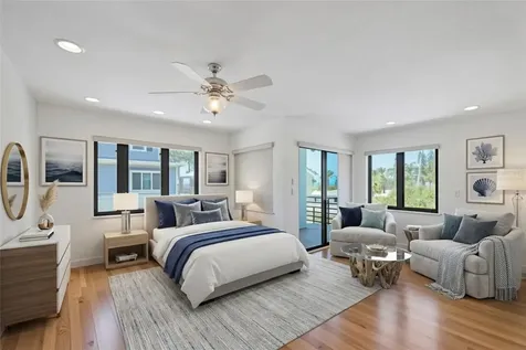 2918 Avenue E Holmes Beach FL 34217