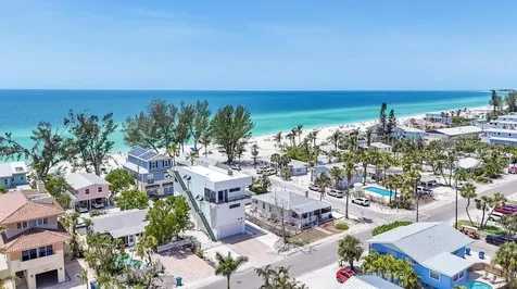 2918 Avenue E Holmes Beach FL 34217