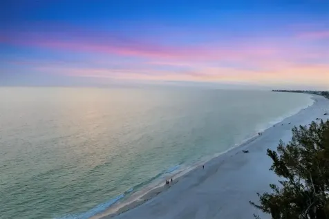2918 Avenue E Holmes Beach FL 34217