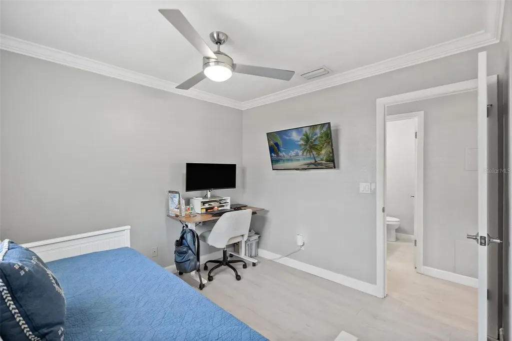 7141 37th Avenue N St Petersburg FL 33710