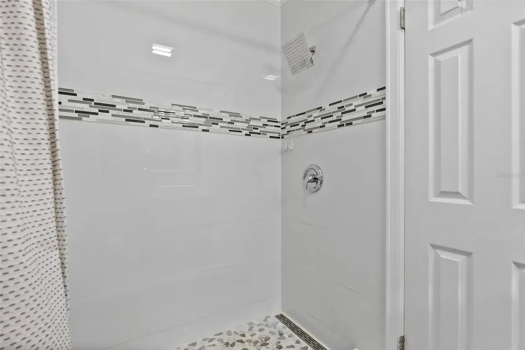 7141 37th Avenue N St Petersburg FL 33710