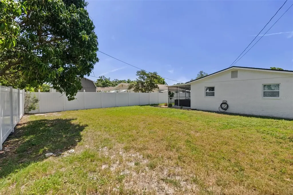 7141 37th Avenue N St Petersburg FL 33710