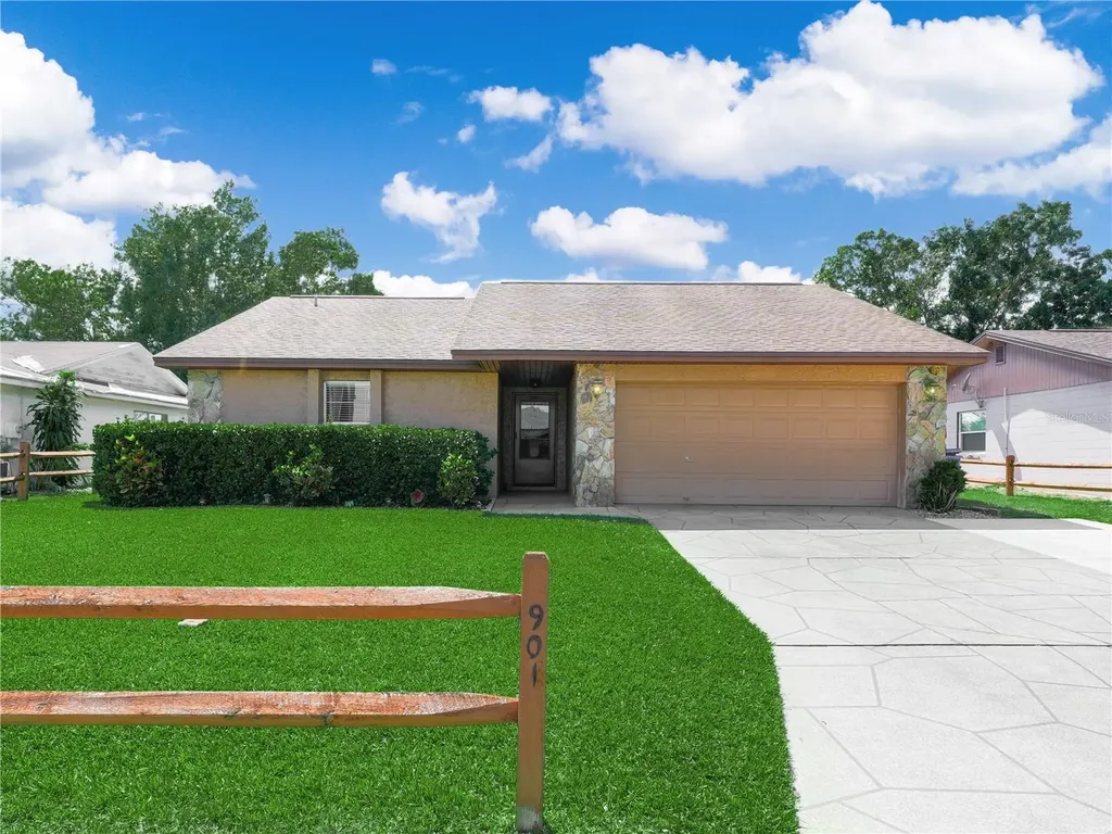 901 Spicewood Drive Lakeland FL 33801