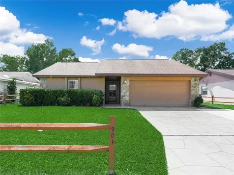 901 Spicewood Drive Lakeland FL 33801