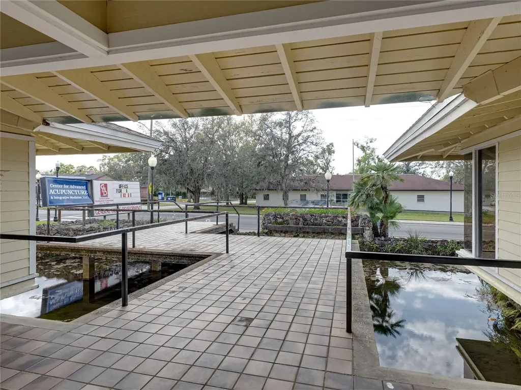 13924 7th Street Dade City FL 33525