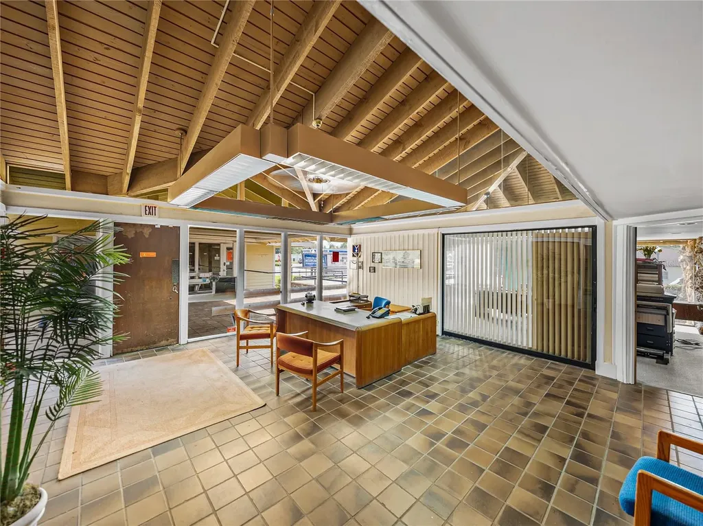 13924 7th Street Dade City FL 33525