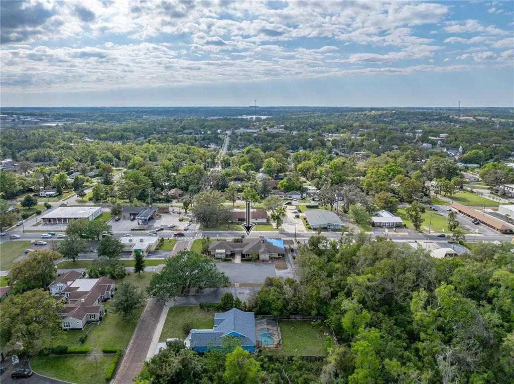 13924 7th Street Dade City FL 33525