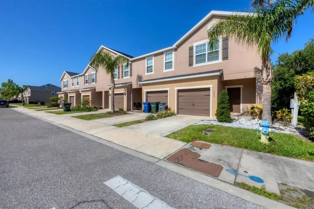 1033 Grantham Drive Sarasota FL 34234