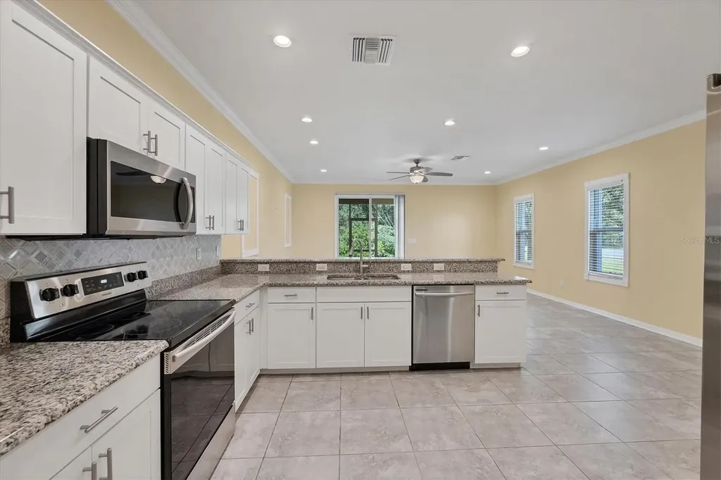 1033 Grantham Drive Sarasota FL 34234