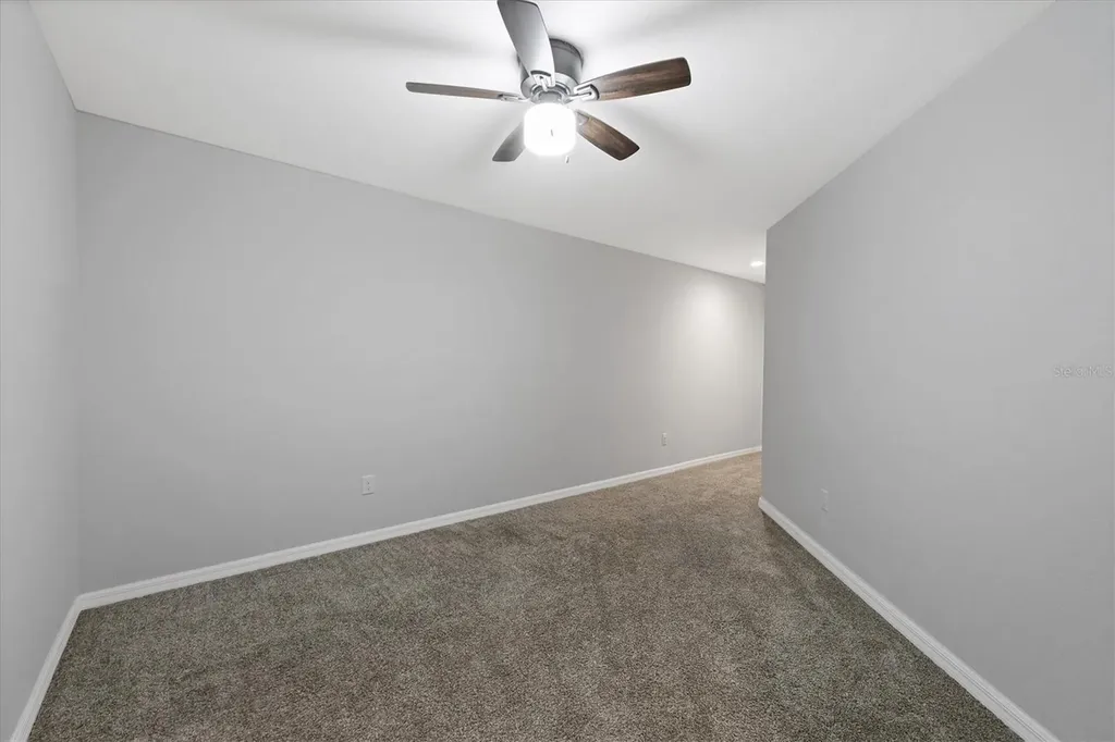 1033 Grantham Drive Sarasota FL 34234