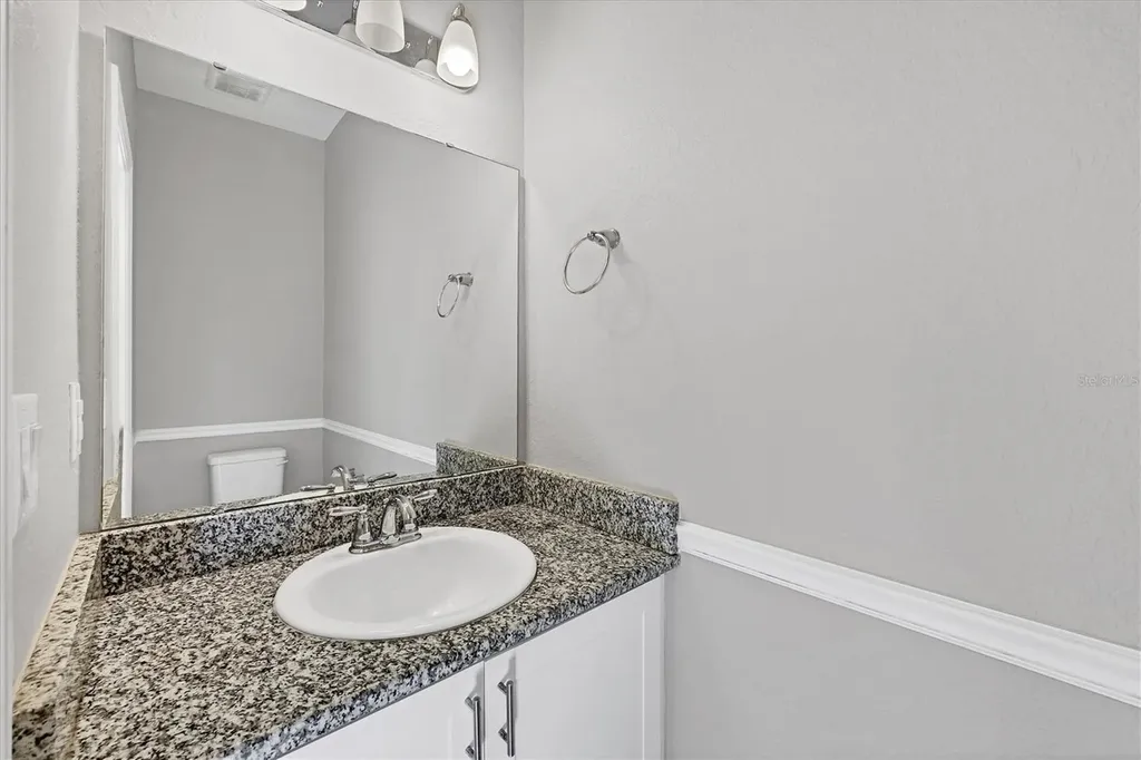 1033 Grantham Drive Sarasota FL 34234