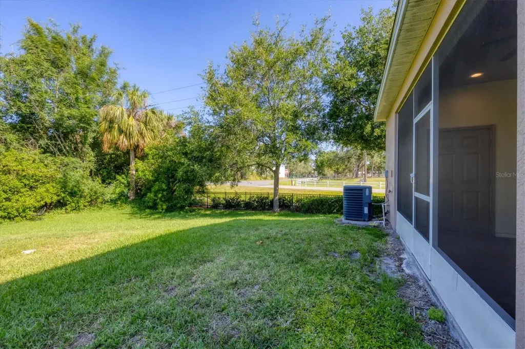 1033 Grantham Drive Sarasota FL 34234