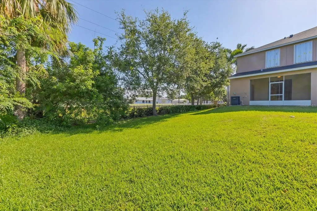 1033 Grantham Drive Sarasota FL 34234