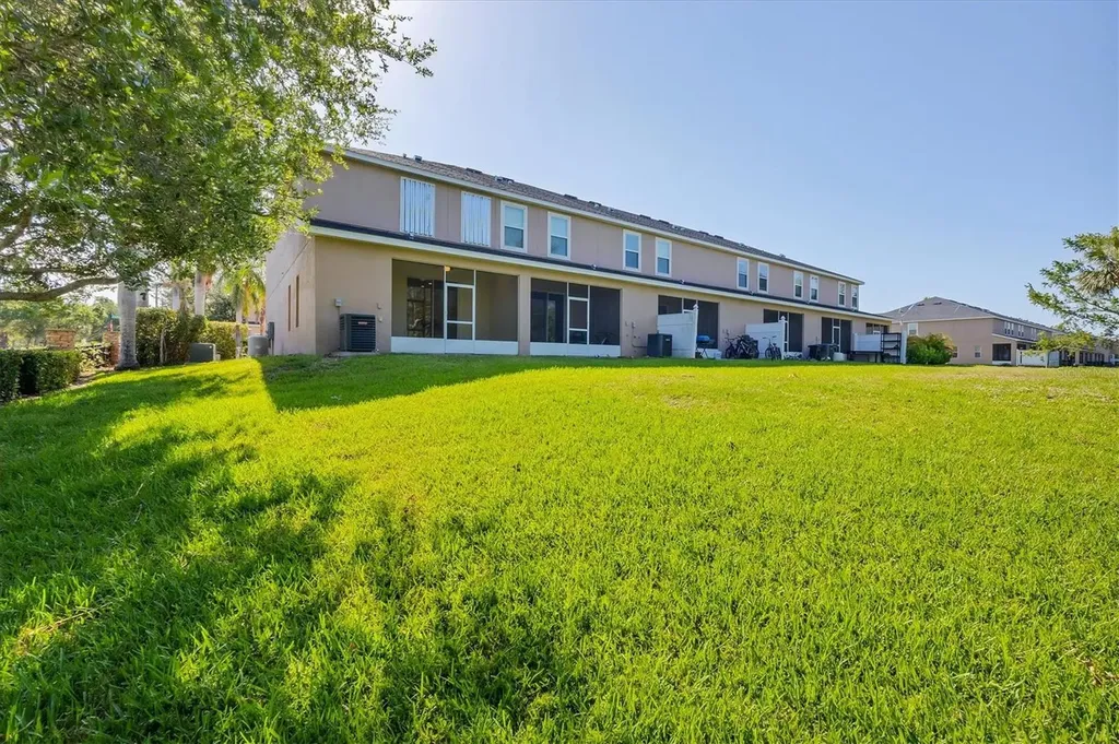 1033 Grantham Drive Sarasota FL 34234