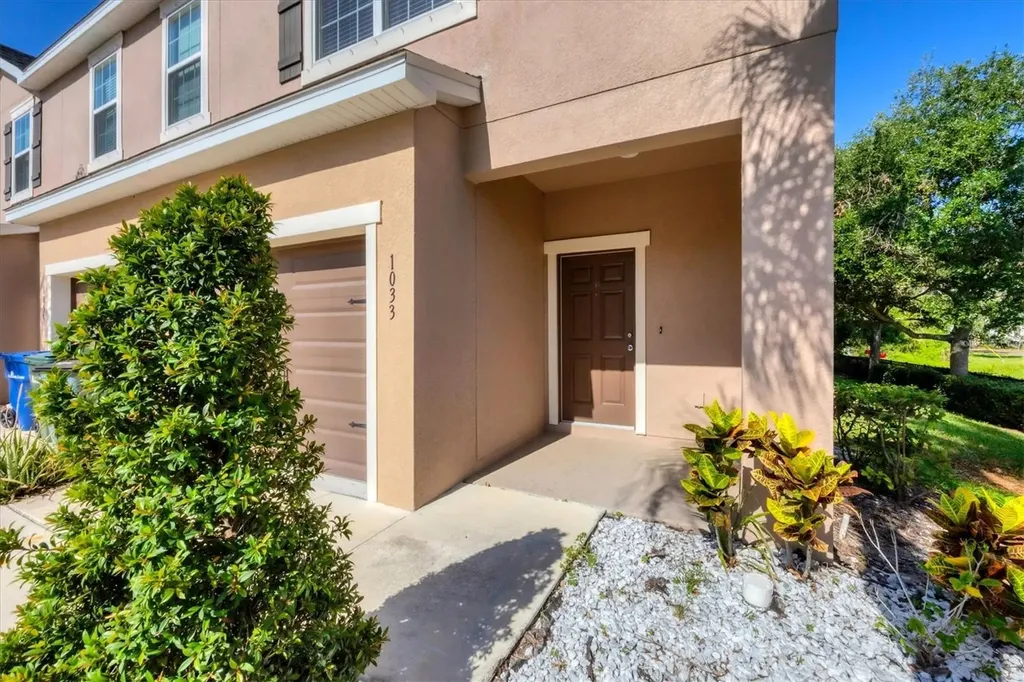 1033 Grantham Drive Sarasota FL 34234