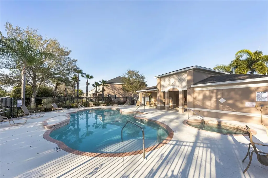 1033 Grantham Drive Sarasota FL 34234