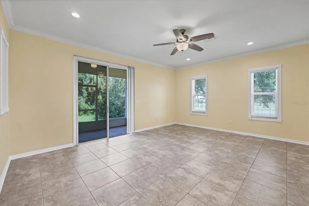 1033 Grantham Drive Sarasota FL 34234