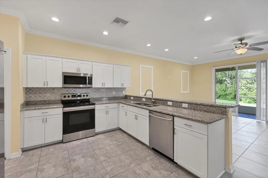1033 Grantham Drive Sarasota FL 34234